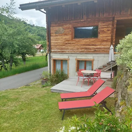 Chez Francis Entre Lacs Et Montagnes